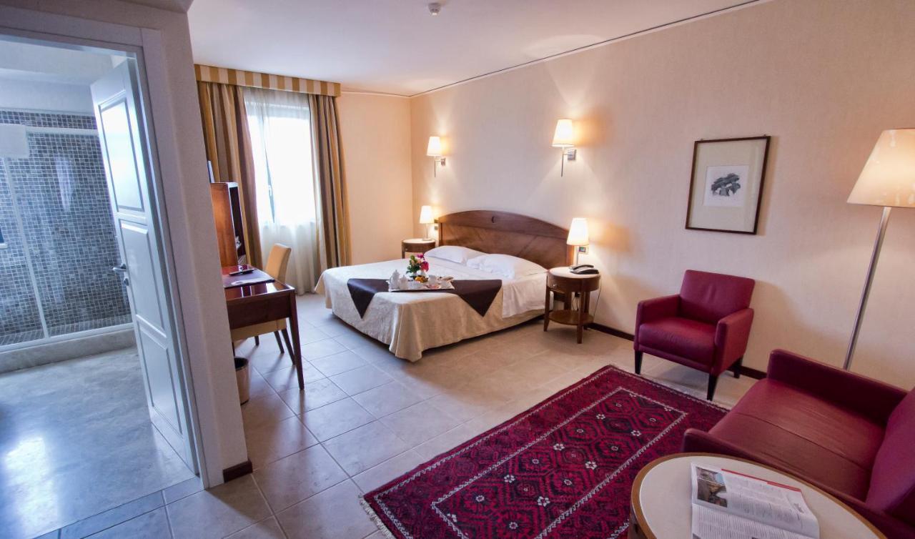 Grand Hotel Paestum Bagian luar foto