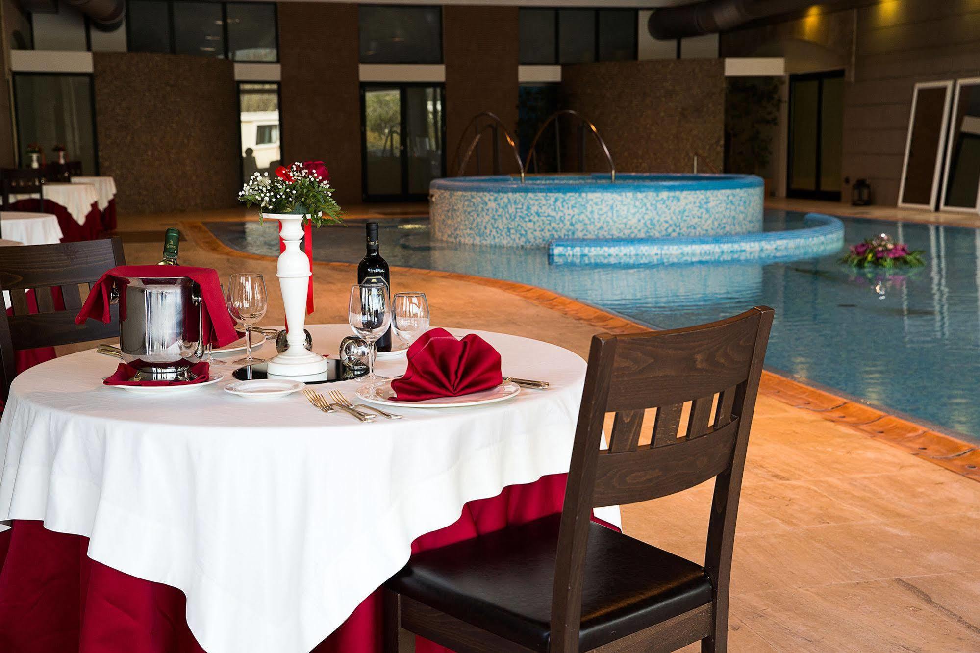 Grand Hotel Paestum Bagian luar foto