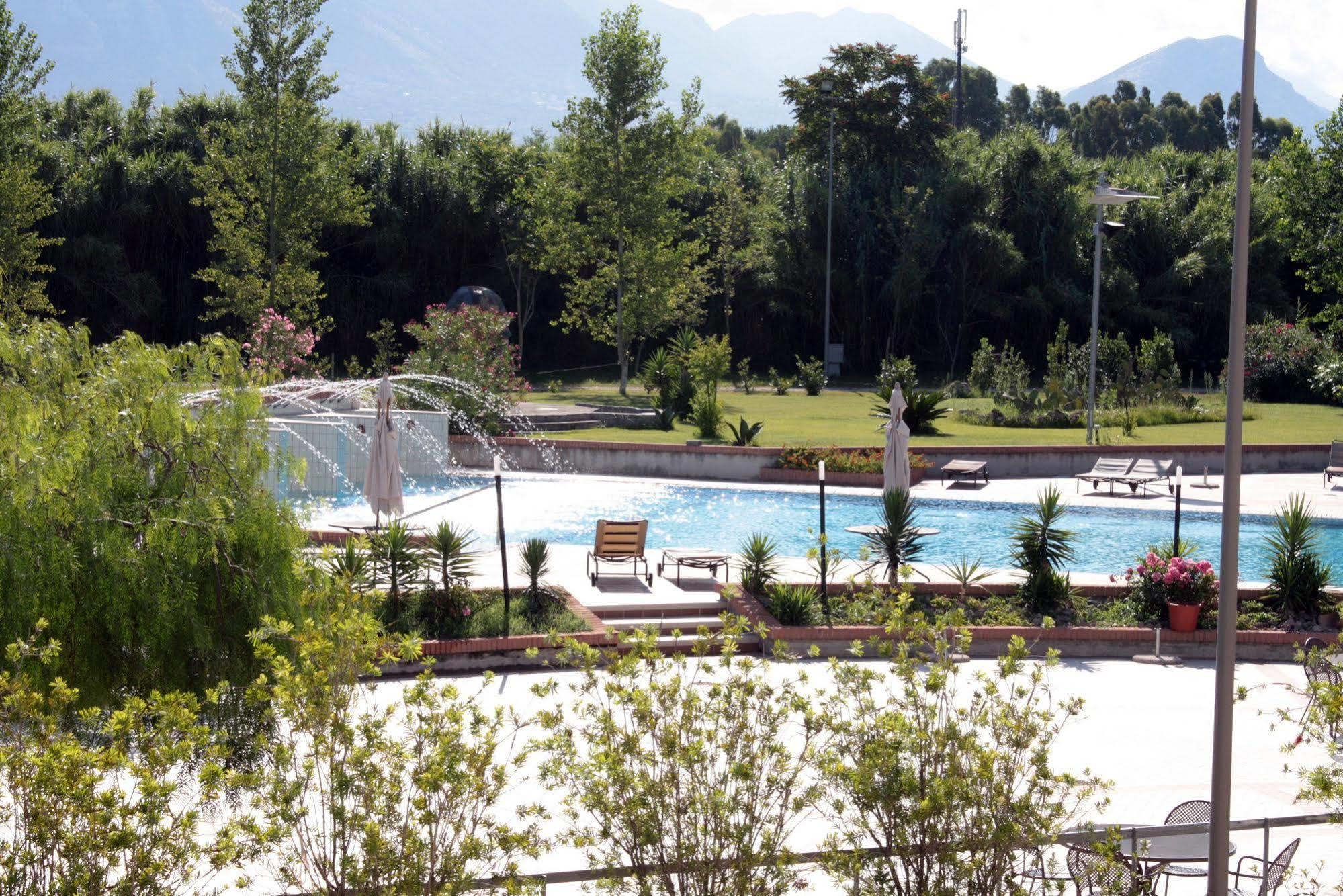 Grand Hotel Paestum Bagian luar foto