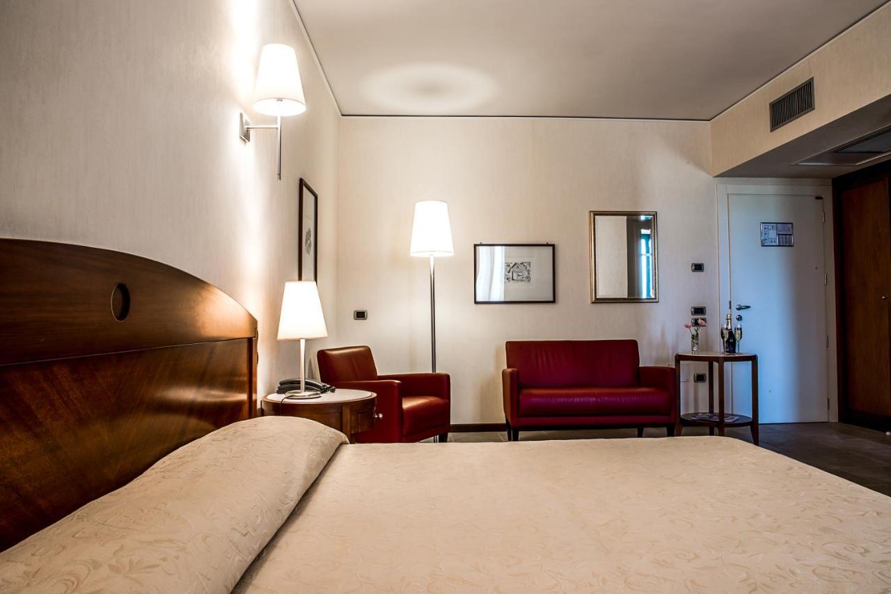 Grand Hotel Paestum Bagian luar foto